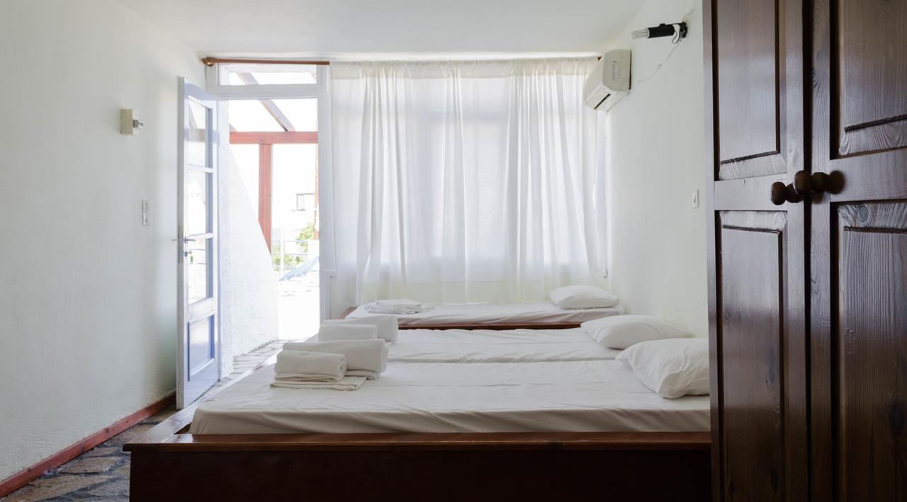 "The Boulas" Rooms Megalochori  Экстерьер фото